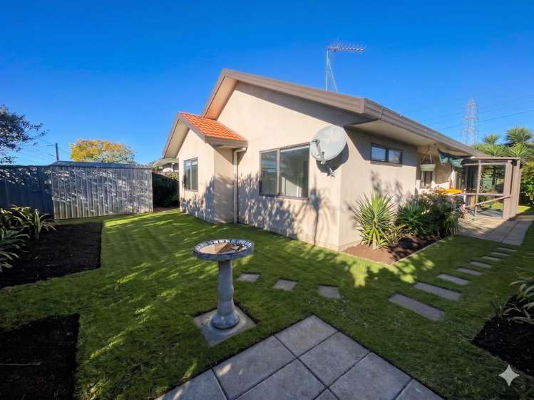 109 Pooks Road Ranui_13
