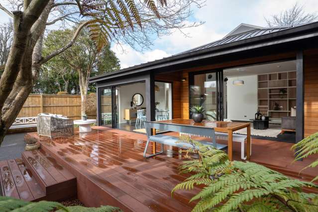 When Size & Timeless Design Meets!