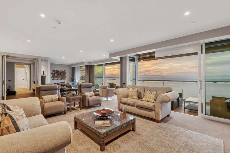 208/283 Wakefield Quay Stepneyville_3