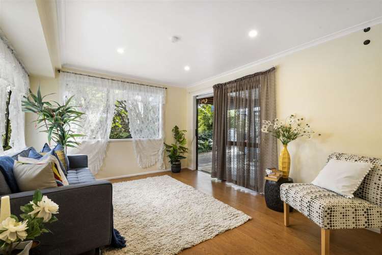 2/1 Mulberry Place Glenfield_18