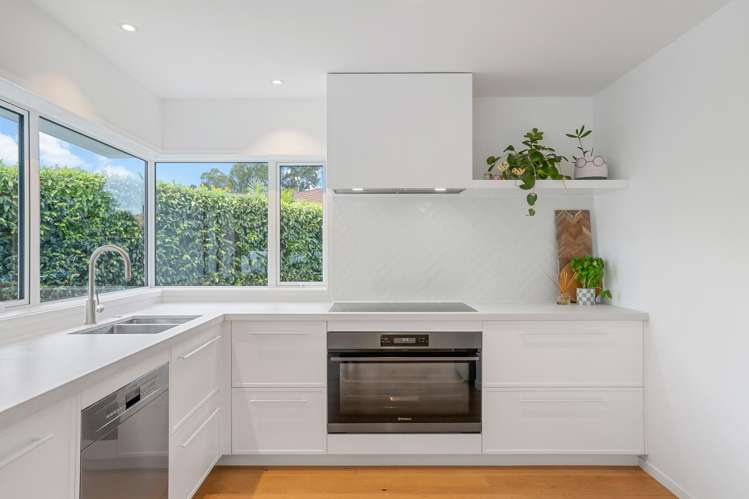 27 Maygrove Drive Orewa_14
