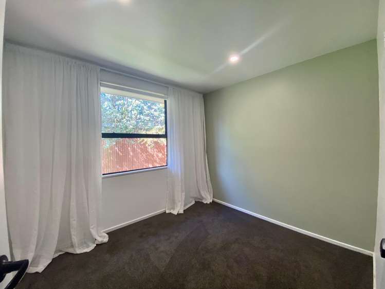 16 Woodham Courts Linwood_8