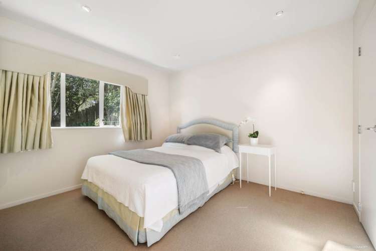 607 East Coast Road Browns Bay_9