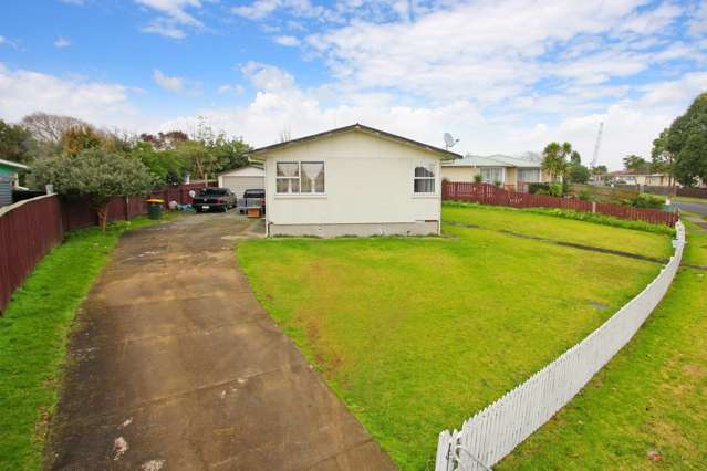 6 Staverton Crescent Mangere_1