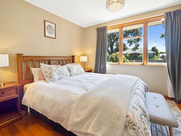 18 North Terrace Darfield_14