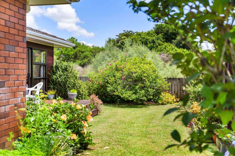 2/85 Aviemore Drive Highland Park_20