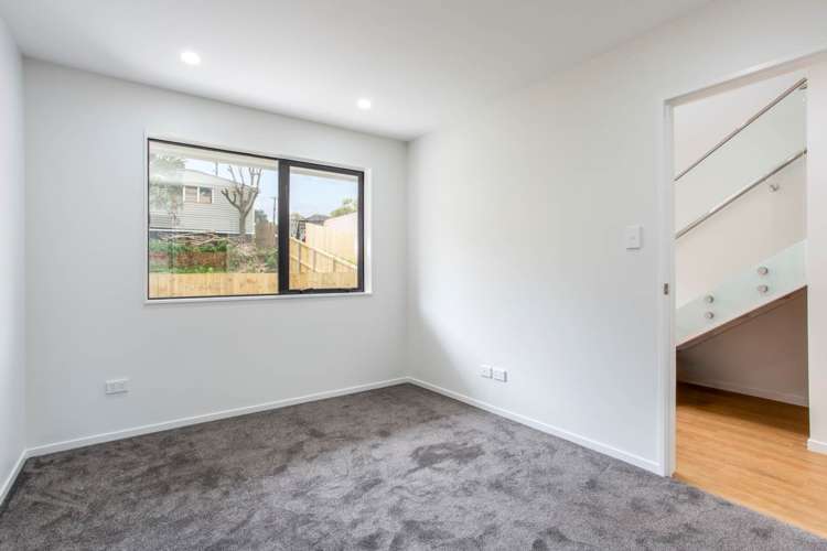 7A Craigbank Avenue New Lynn_17