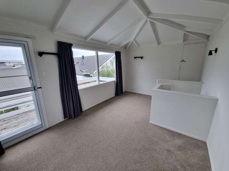 12 Seabreeze Road Narrow Neck_8