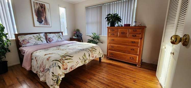 29 Stott Avenue Birkdale_7