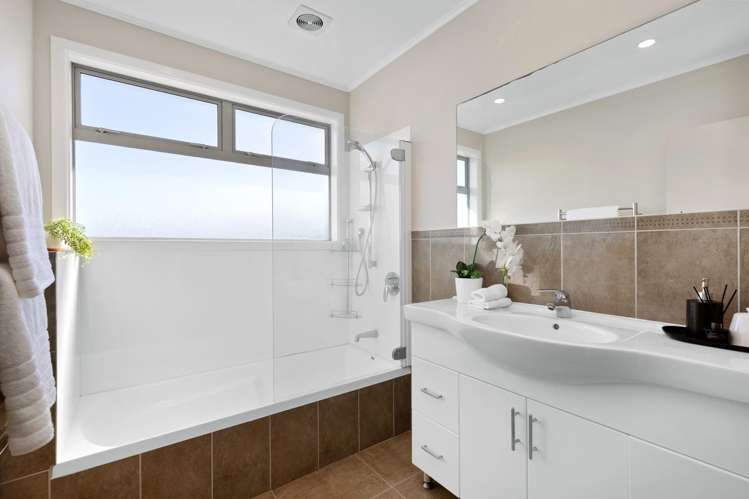 24 Holyoake Crescent Avalon_20