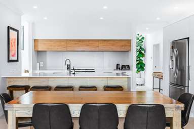 18 Chateau Crescent_4