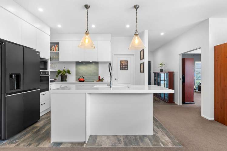 146 Eighth View Avenue Beachlands_7