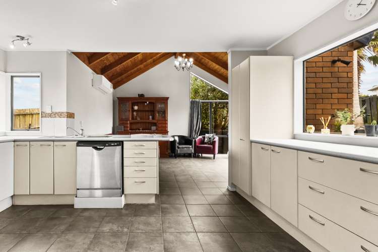 102 Rhinevale Close Henderson_9