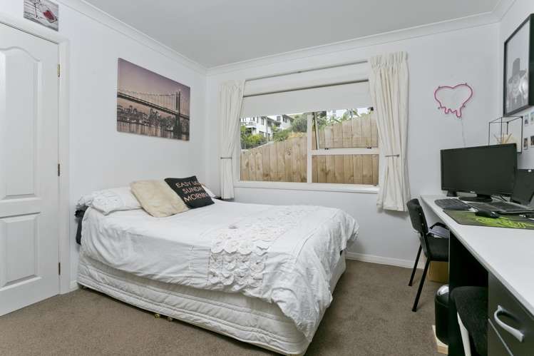 9 Falstone Lane Browns Bay_11