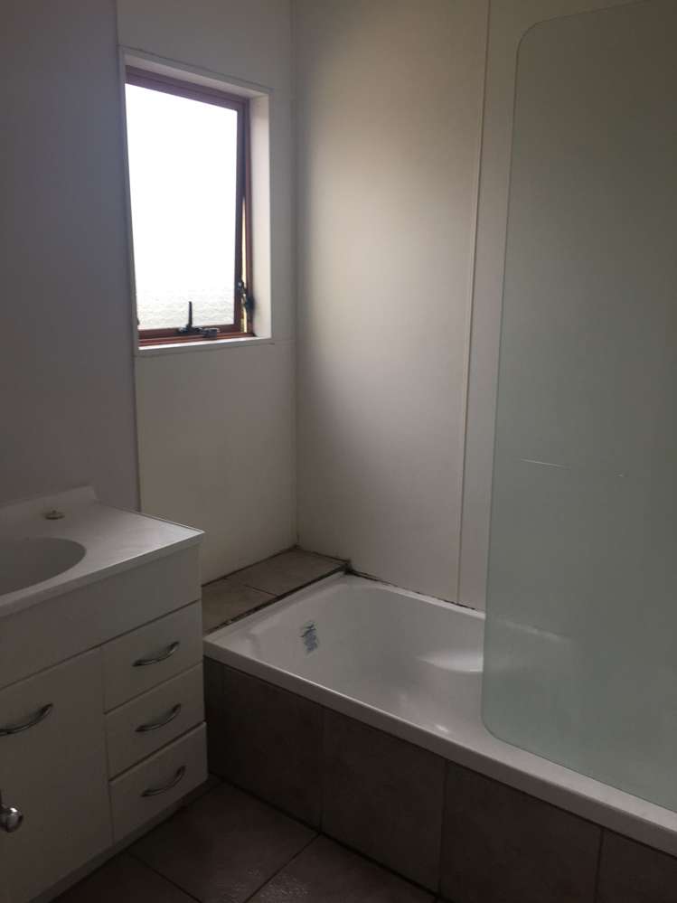 1/32a Blockhouse Bay Road Avondale_10