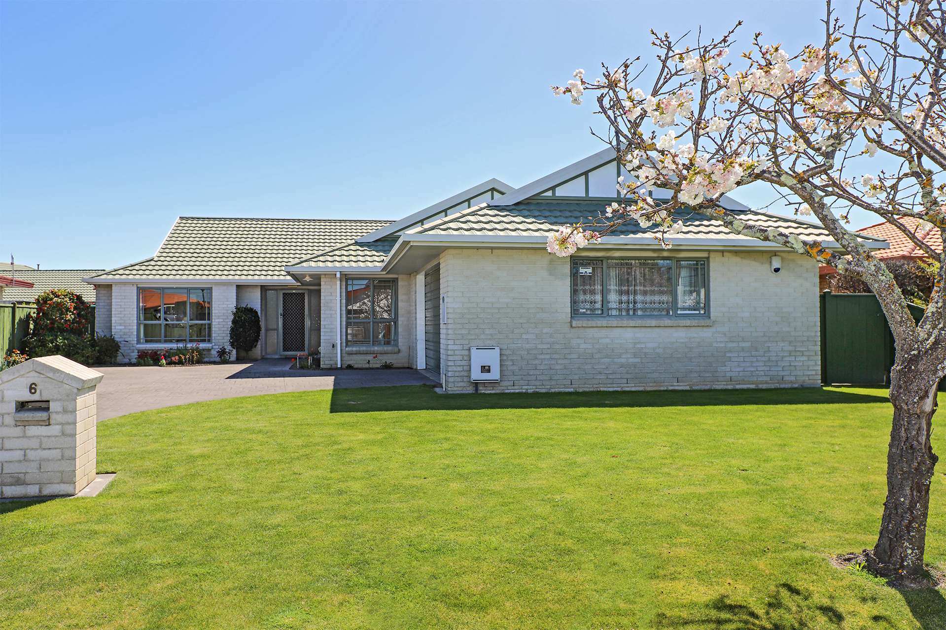 6 Knightsbridge Place Taradale_0