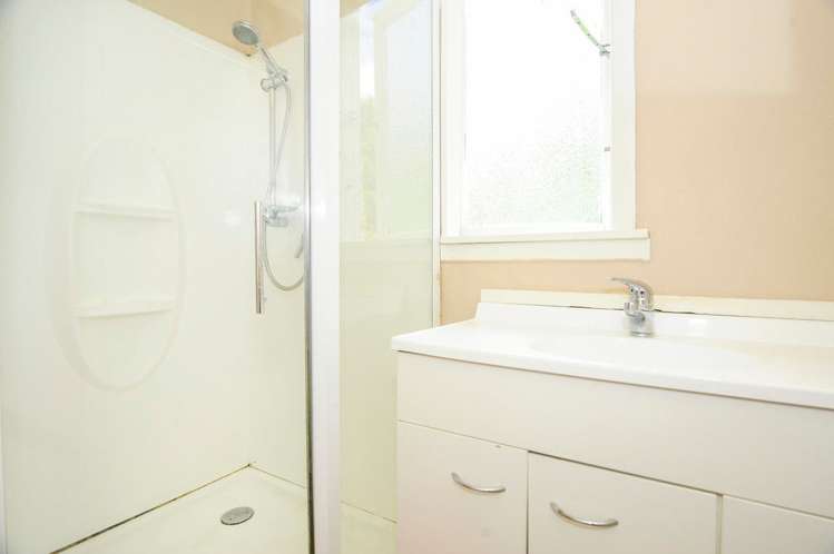 25 Hollywood Avenue Titirangi_12