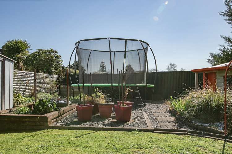 15 Madden Place Solway_23