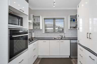 55B Pemberton Crescent_2