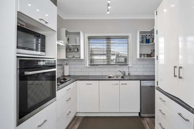 55B Pemberton Crescent Greerton_3