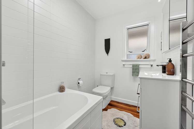 5 Waione Avenue Te Atatu Peninsula_21