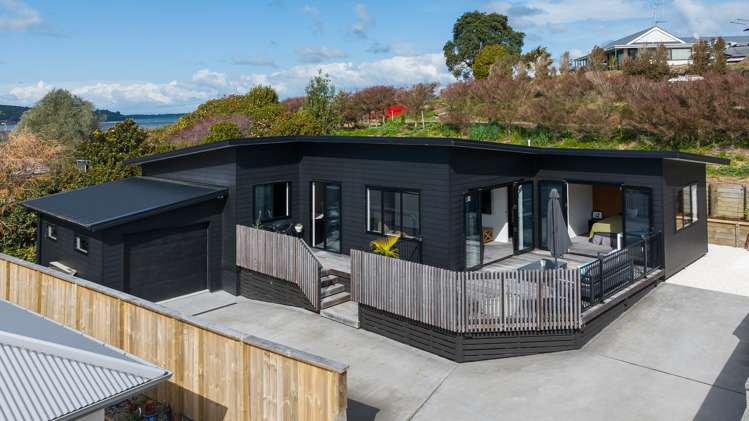 11 Anatere Rise Athenree_21