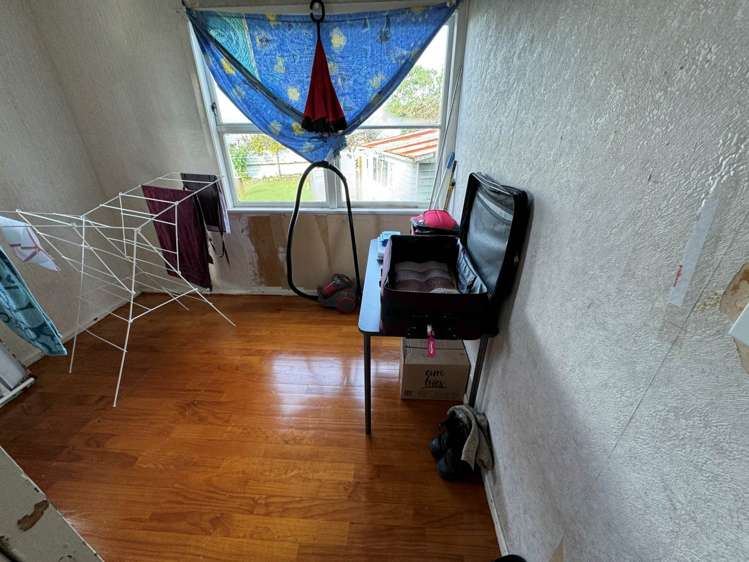 20 Clayton Avenue Otara_10