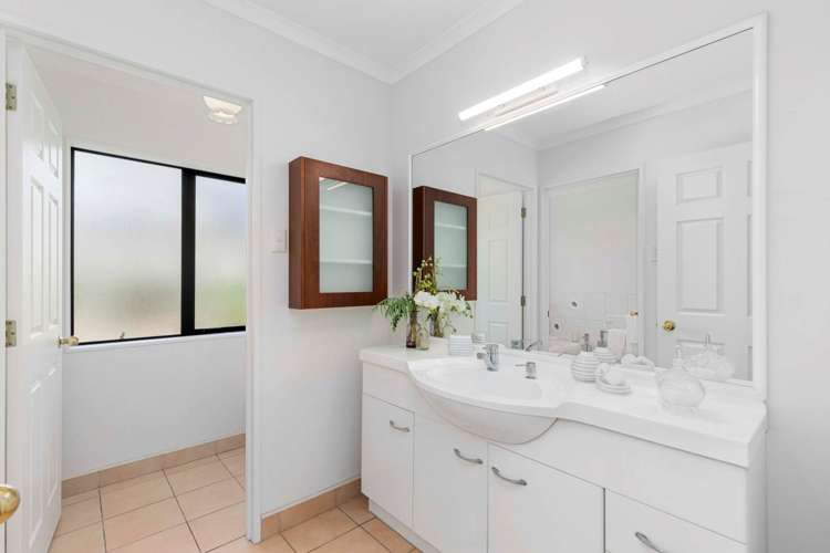 55 Lothian Brae Wattle Downs_13