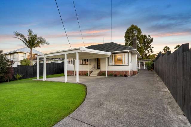 13 Ayrton Street Te Atatu South_1