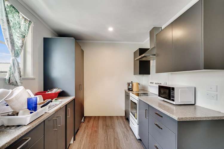 25 & 25A Paul Crescent Fairfield_16