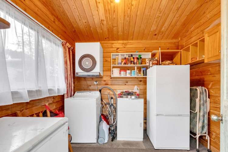 39 Newburn Street Waikaia_14