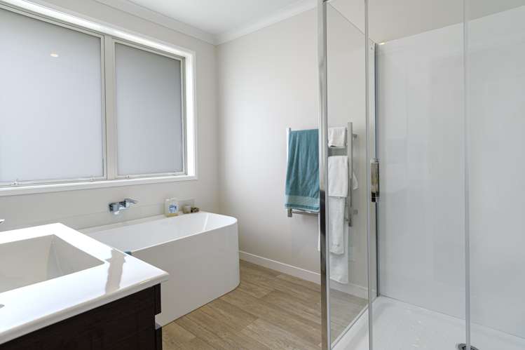 9c Tui Glen Omokoroa_12