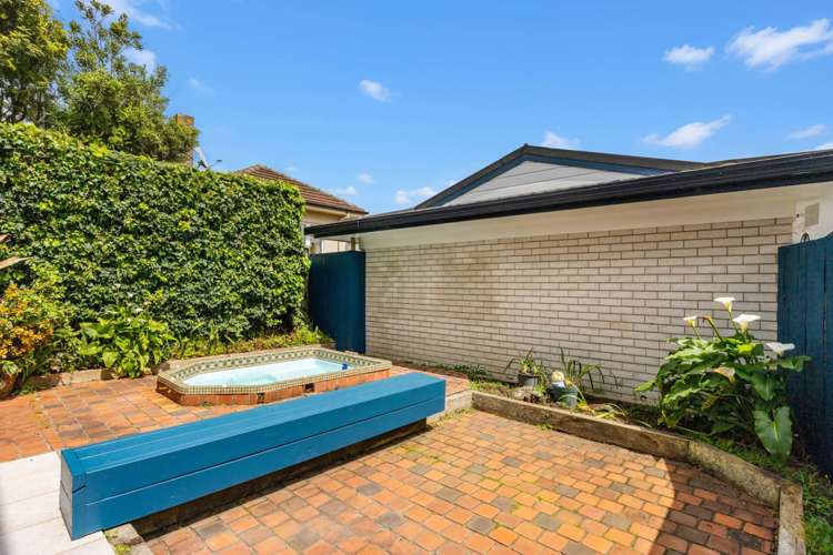 2/16 Jutland Road Takapuna_20