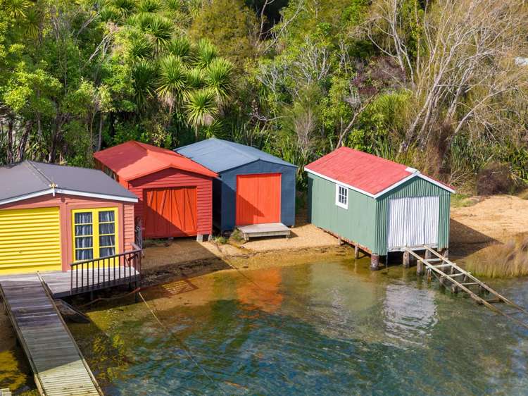 1755 Queen Charlotte Drive Queen Charlotte Sound_22