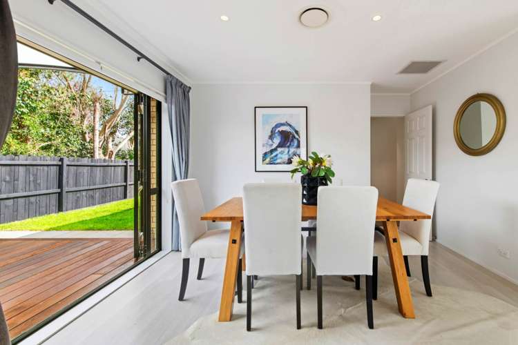 4 Riplington Road Huntington Park_8