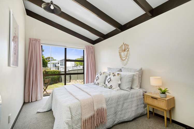 19 Carluke Street Paparangi_9