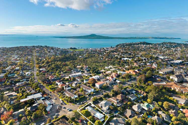 2B Ashby Avenue St Heliers_12