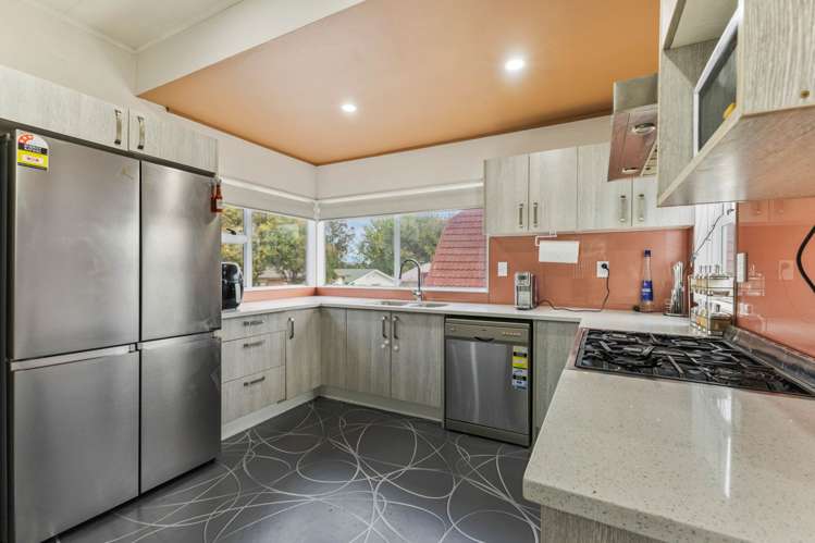 2/12 Phoenix Place Papatoetoe_7