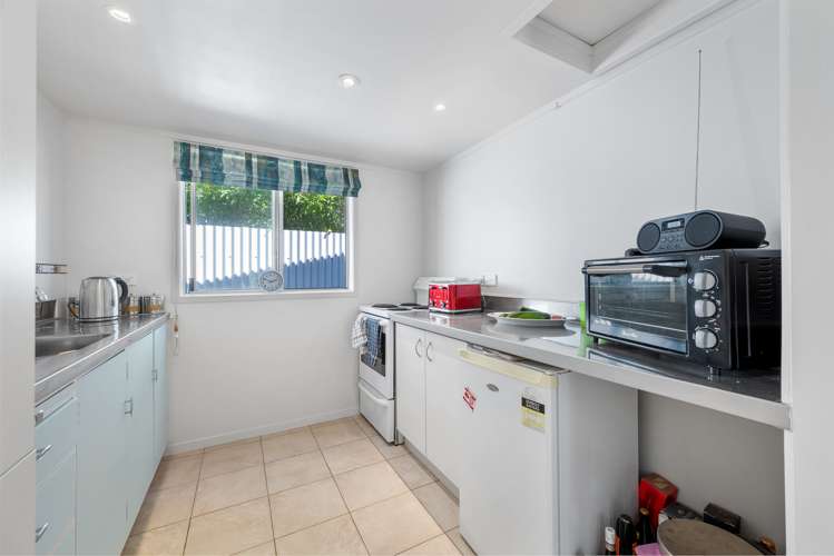 8 Karaka Street Rarangi_2