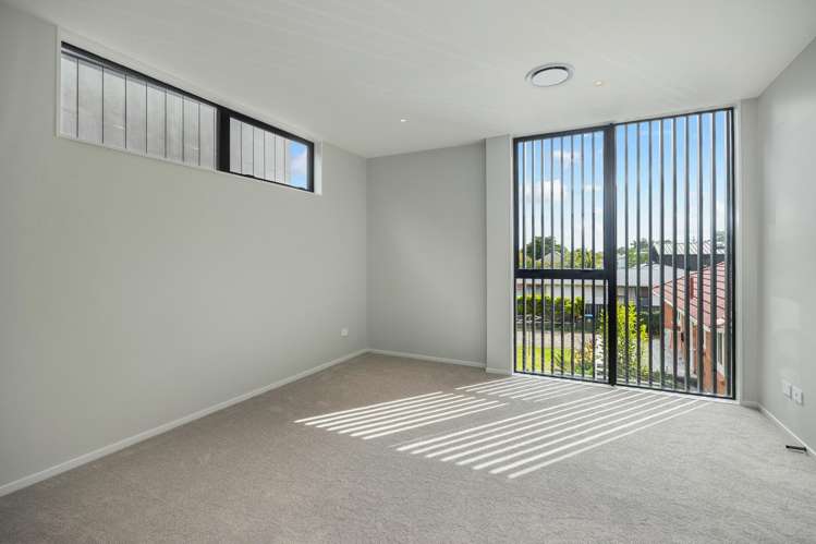 2/4 Norrie Avenue Mount Albert_26