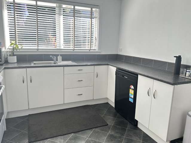 16 Clyde Carr Crescent 11293_1