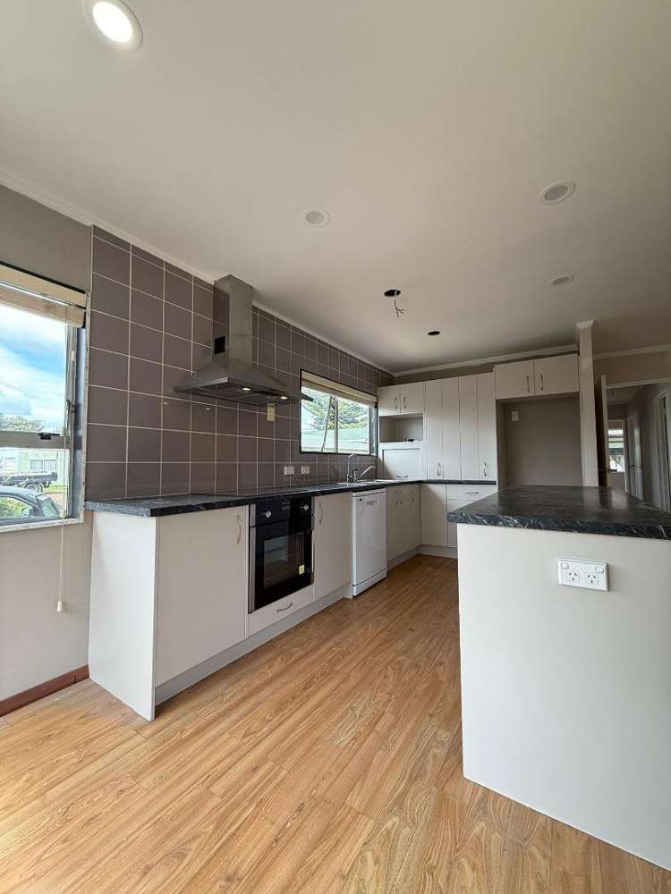 2/114 Clevedon Road Papakura_5