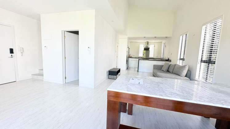 2d/9 Furneaux Way Remuera_5