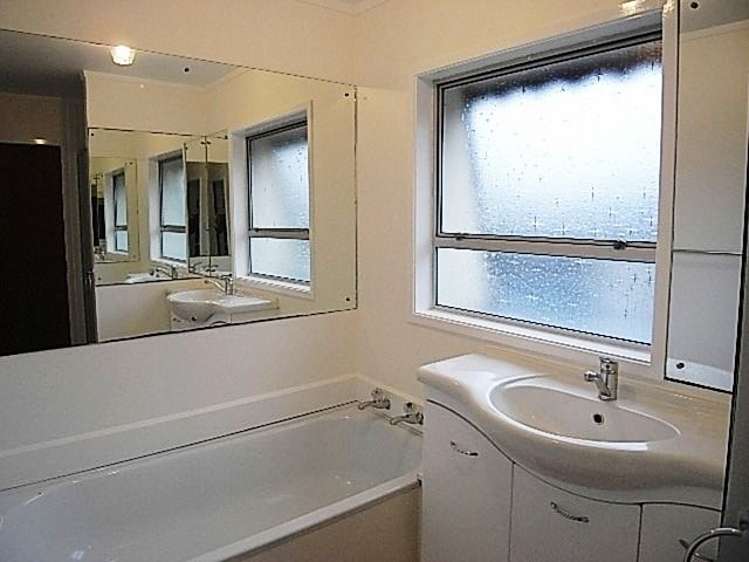 2/867 New North Road Mount Albert_5