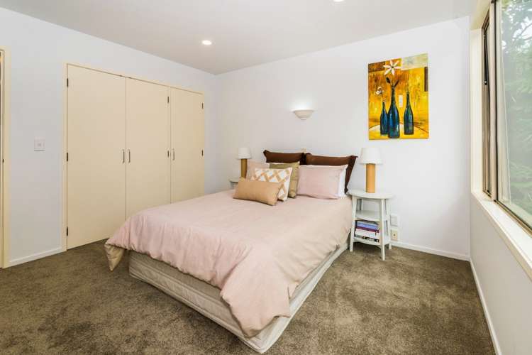 2/284 Glenfield Road Glenfield_18