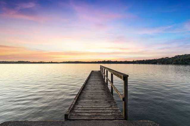 90 The Terrace Herald Island_2