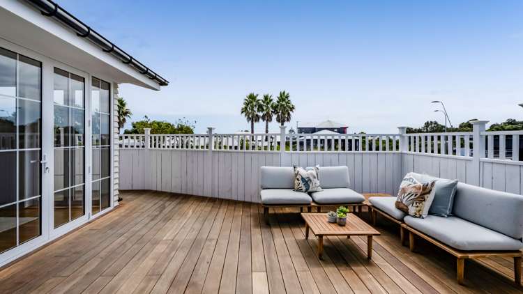 19 Baring Terrace Strandon_5