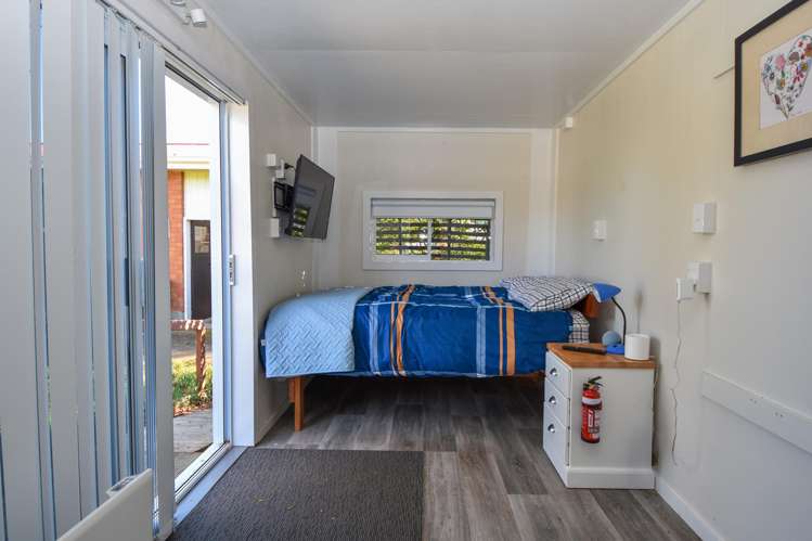 481 High Street South Carterton_16