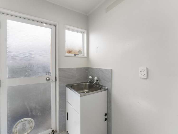 9b Gloucester Road Manurewa_11