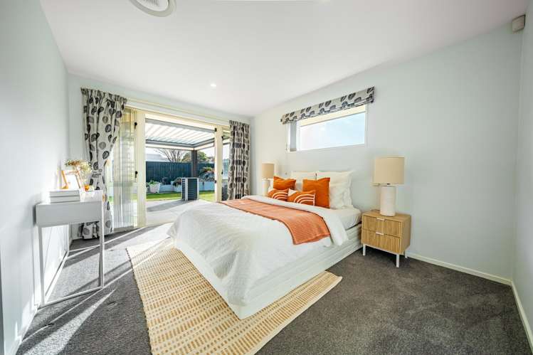 112 Gayhurst Road Dallington_15